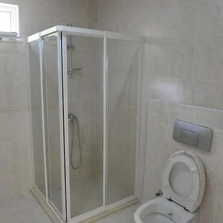 Prima Villari فيلة *